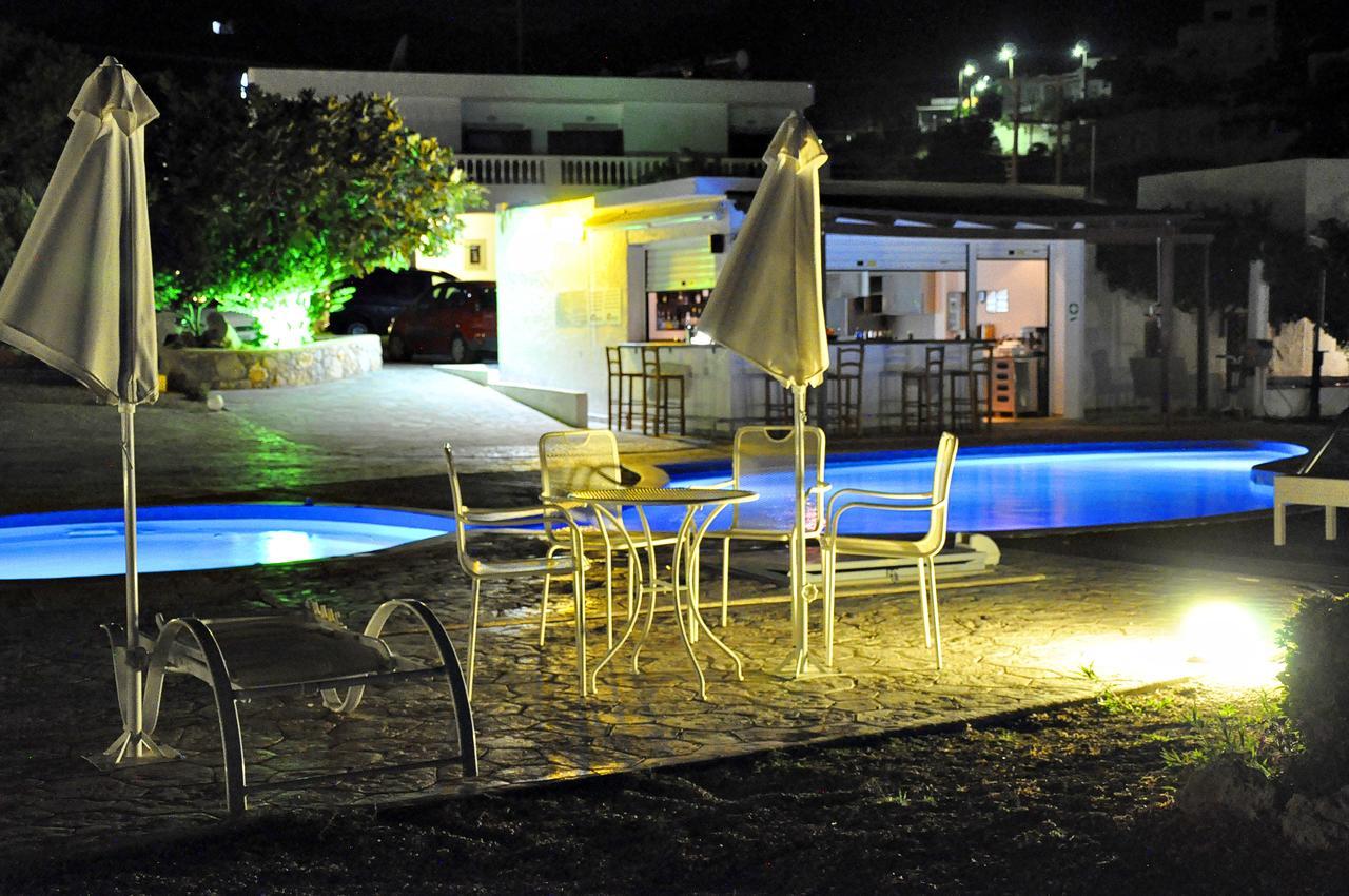 Tony'S Beach Vromolithos Exteriér fotografie